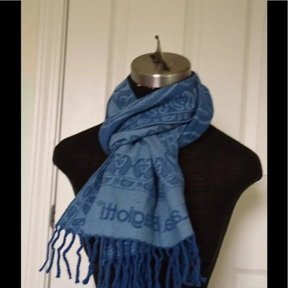 Laura Biagiotti wool scarf - Picture 3 of 5
